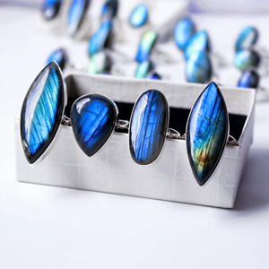 Collar de cuentas de labradorita de cabujón de cristal de cuarzo azul natural, cambio de anillo de corazón, venta al por mayor, lote de anillos de cadena de labradorita azul - Product Image 3