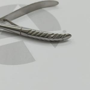 Pince à cuticules et ongles en acier inoxydable, vente en gros, fabriquée au Pakistan - Product Image 5