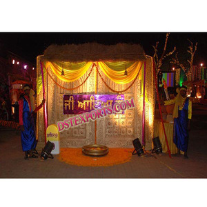 Décorations de scène portables modernes sur le thème du Punjabi pour les mariages et les événements d'entrée de village - Product Image 1