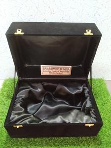 Urna de latón con acabado de pizarra para adultos, suministros funerarios de terciopelo negro, alta calidad, India - Product Image 6