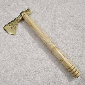 Colgante de hacha de latón medieval Mammen hecho a mano de cobre duradero - Product Image 1