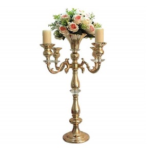 Candelabro de 5 brazos de calidad exclusiva, diseño fabuloso, color dorado, portavelas de latón a un precio atractivo. - Product Image 1