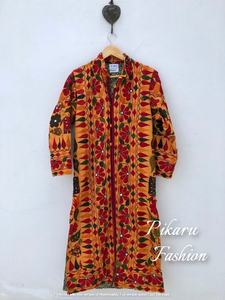 Chaqueta tipo kimono informal de trabajo de estilo Vintage bordada Suzani para mujer hecha de fábrica personalizada patrones naturales de gran tamaño hasta el suelo - Product Image 4