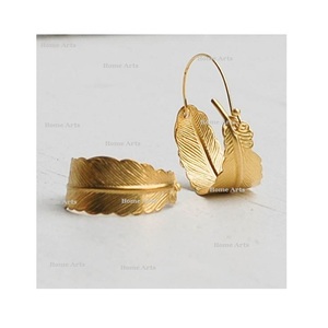 Ensemble de 2 anneaux de serviette en aluminium, design feuille, couleur or, anneaux de serviette en tissu pour restaurant et fête - Product Image 1