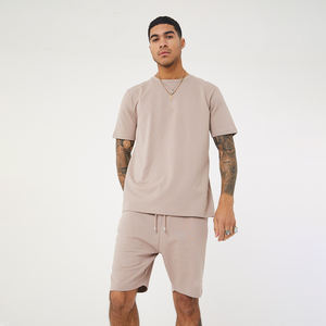 Camisetas y pantalones cortos de Entrenamiento Personalizados OEM para hombres Gym West Slim Fit Twin Sets 100% Polyester Men's Twin T Shirt Set - Product Image 3