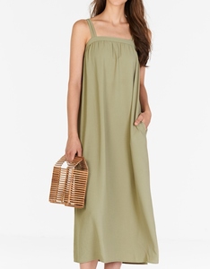 Vestido Formal de Lino 100% Verde Oliva con Tirantes Finos, Cuello Cuadrado, Transpirable, Largo hasta la Rodilla, Holgado, para Fiestas y Celebraciones de Verano - Product Image 2