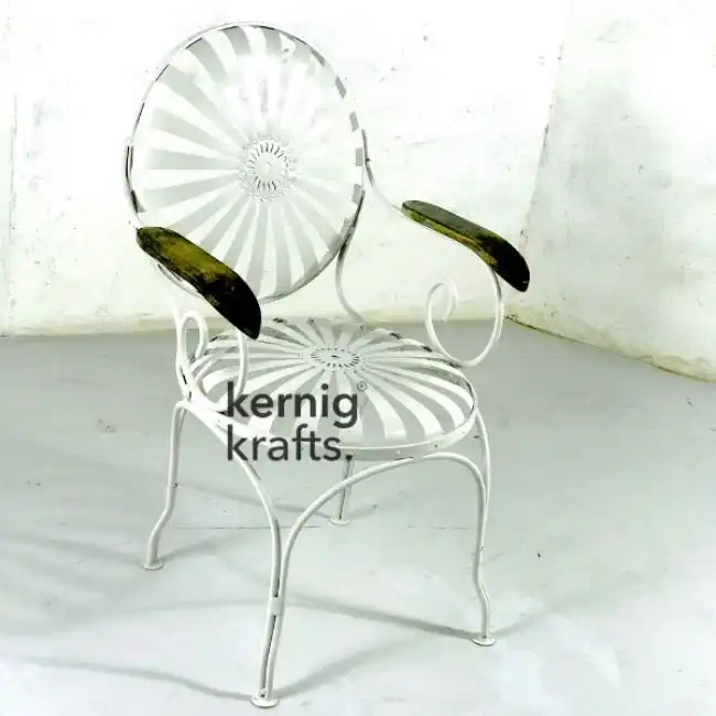 현대 디자인 다리 식당 거실 식당 의자 스카이 럭셔리 소프트 Boucle 다이닝 의자 스프링 쿠션 팔걸이