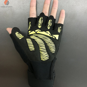 <b>Half</b> Finger Gym Gloves Mesh Breathable Non <b>Slip</b> Adjustable Wrist Strap For Weight Lifting Training Unisex - Product Image 5