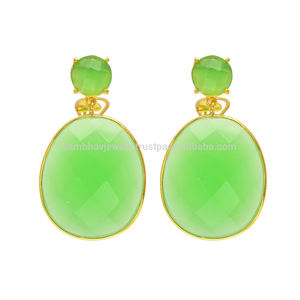 Pendientes Colgantes Vintage Hechos a Mano en Plata de Ley 925 con Peridoto Verde Natural Brillante y Baño de Oro para Mujer, Ideales para Bodas - Product Image 2