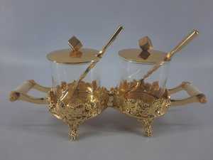 Bol à double compartiment plaqué or avec inserts en verre – Plateau à fruits secs en métal filigrané et centre de table pour cadeaux festifs - Product Image 5