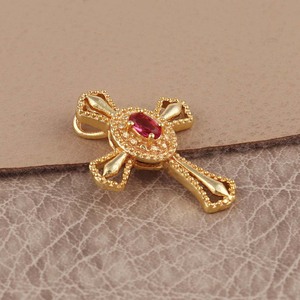 Designer DIY Pendentif Plaqué Or Plus Forme Rose Fuchsia Pierre Précieuse À La Main Bijoux Pour Femmes En Gros En Laiton Résultats Fournitures - Product Image 3