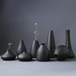 Nuevo Negro florero de cerámica - Product Image 2