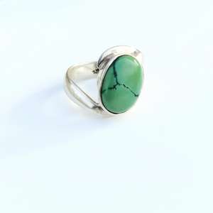 Bague turquoise verte naturelle 925 bijoux en argent sterling avec pierres précieuses approvisionnement en gros pour les femmes produit fait à la main - Product Image 1