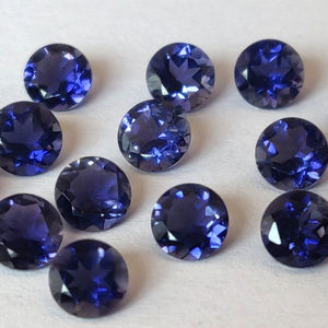 Iolita Natural redonda, 1 mm a 7mm, corte redondo - Product Image 1