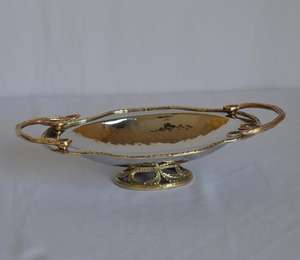 Vantage Modern Luxury Hot Fancy Acero inoxidable y latón Pedestal Frutero con asa para uso en el hogar y la cocina Uso de deshierbe - Product Image 1