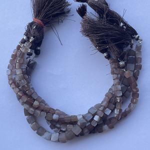 Caja de cubo liso de piedra lunar de Chocolate Natural de 7mm y 9mm, hebras de cuentas de piedras preciosas del fabricante, precio de fábrica a granel en línea ahora - Product Image 3