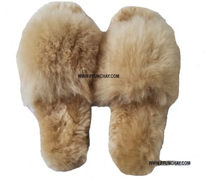 Automne hiver bébé fourrure d'alpaga pour Ppunchay Pérou intérieur sans lacet plat en cuir véritable semelle extérieure fait à la main unisexe pour un usage domestique - Product Image 1