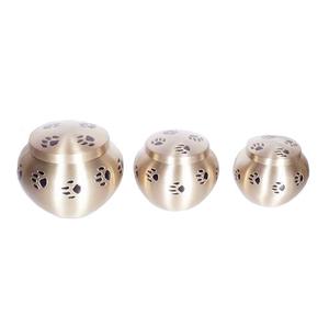 AB COLLECTIONS ODC โกศสัตว์เลี้ยงสำหรับสุนัข ลายรอยเท้า สลักชื่อ  ทำจากทองเหลืองและสแตนเลส  เป็นมิตรกับสิ่งแวดล้อม ราคาดีที่สุด - Product Image 2