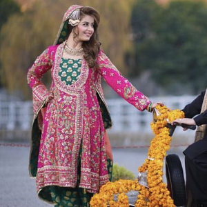 Jolie robe pantalon longue pour femmes, décoration brodée avec des perles de verre de cristal, dba, travail pour tenue de soirée/mariage @ 2022 - Product Image 1