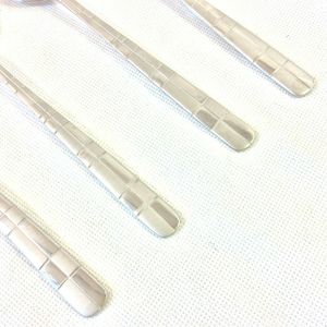 Lot de 4 cuillères de mariage en acier miroir de l'Inde, parfaites pour les mariages, les événements spéciaux, la vaisselle et le dessert. - Product Image 5