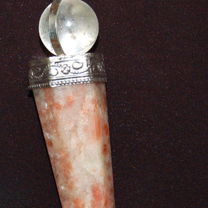 Mejor Valor de Sun Stone Point y colgantes de bolas: Sun Stone Point y colgantes de bolas a la venta - Product Image 1