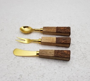 Ensemble de trois fromages en acier inoxydable, avec manche en bois, pour fromage - Product Image 1