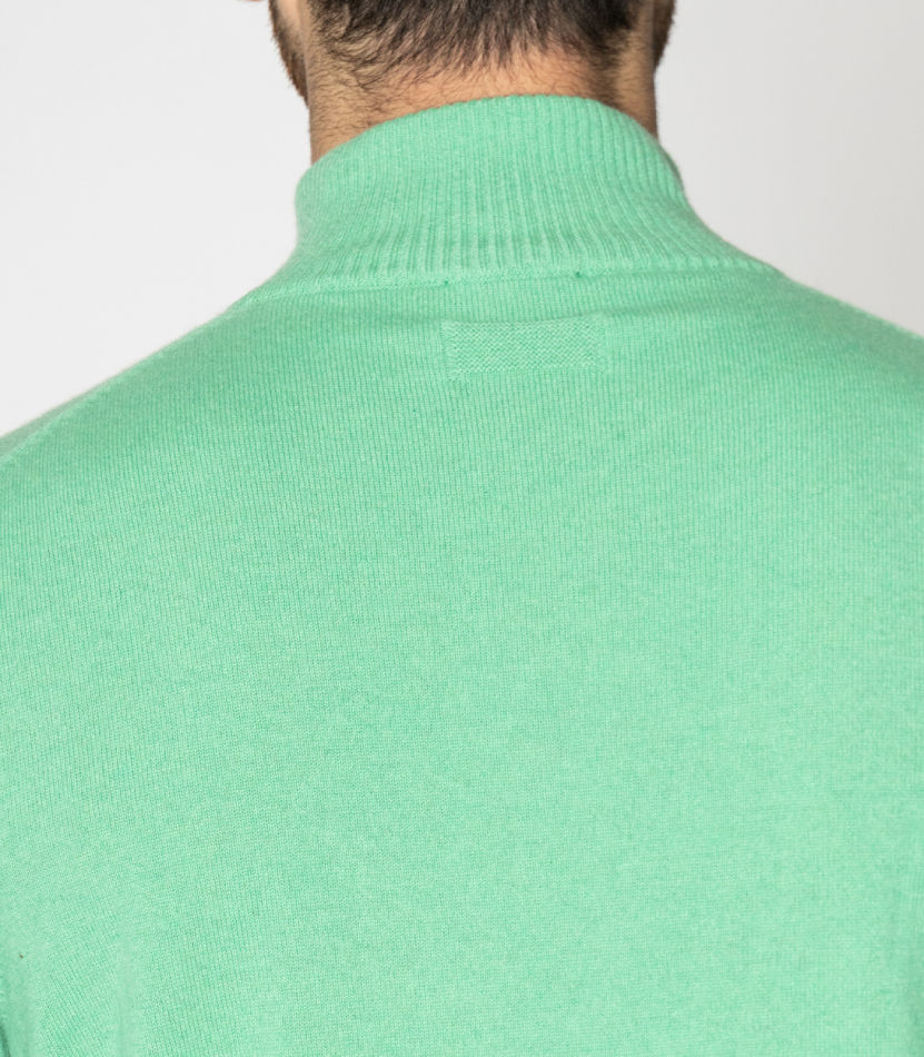 สีเขียว