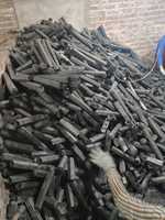 Charbon de bois de qualité supérieure, fabriqué à la machine, mélange de bois dur et de bois tendre, briquettes, usine du Vietnam, allumage rapide, sciure de bois, charbon premium, longue durée de combustion