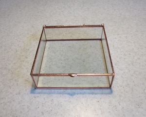 กล่องแสดงภาพกระจกใสสี่เหลี่ยม-บานพับด้านบน-เครื่องประดับ-คอลเลกชัน - Product Image 1