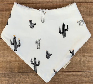 Baberos de algodón orgánico impermeable para bebé, suministro OEM, al mejor precio, venta al por mayor - Product Image 3