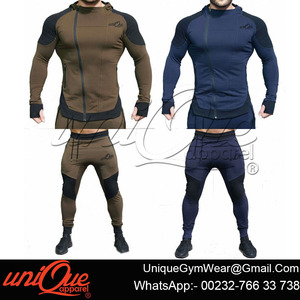Conjunto Deportivo Informal Unisex 2020 UNIQUE con Capucha y Rayas Rojas, Ecológico, Transpirable, Invierno, Personalizado, Poliéster/Algodón - Product Image 2