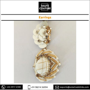 Pendientes colgantes bordados a mano de marca personalizada de 10cm de largo, joyería hecha a mano, pendientes de conchas y cuentas de lentejuelas para mujer - Product Image 6