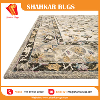 New Arrival Luxury Modern Large Size Grey Ivory Hand Tufted Wool Rugs Custom Prayer Design Plush Pile PET Friendly Non-Slip