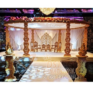 Mandap en bois sculpté floral de designer, configuration traditionnelle pour mariage, mandap en bois sculpté, grand mandap en bois décoratif du sud des États-Unis - Product Image 1