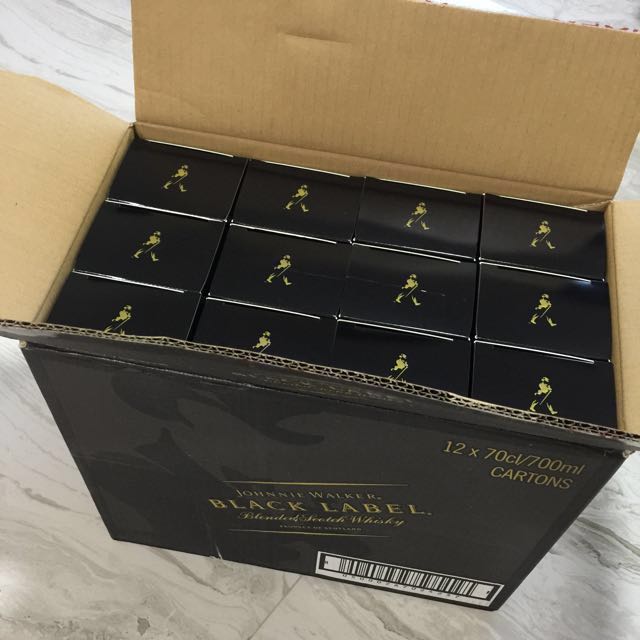 Виски с черной этикеткой 750 мл/красная этикетка/двойной черный виски