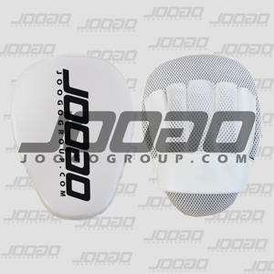 Curved Punch Mitts Focus Pads Boxing Equipment MMA Training Boxing Mitts - Product Image 1