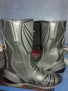 Bottes de moto en cuir professionnelles pour motards unisexes - Style course, imperméables, ignifuges et respirantes - Product Image 3
