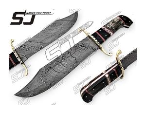 Couteau Bowie en acier damassé fait à la main avec poignée en os et gaine en cuir fin couteau d'extérieur couteau en gros - Product Image 1