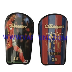 Espinilleras de Fútbol de Diseño Especial, Personalizadas, de Fibra de Carbono y Poliéster, Color Personalizado, Logotipo del Cliente, Artículos de Fútbol - Product Image 1