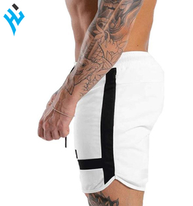 2025 nouveau Style de luxe couleur unie impression de haute qualité vêtements de sport pantalon de bain quantité minimale de commande bas pour hommes court - Product Image 1