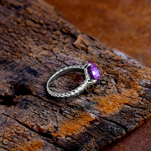 Elegante forma ovalada amatista piedra preciosa anillo de plata esterlina hecho a mano púrpura banda de piedras preciosas para fiestas fabricante directo - Product Image 2