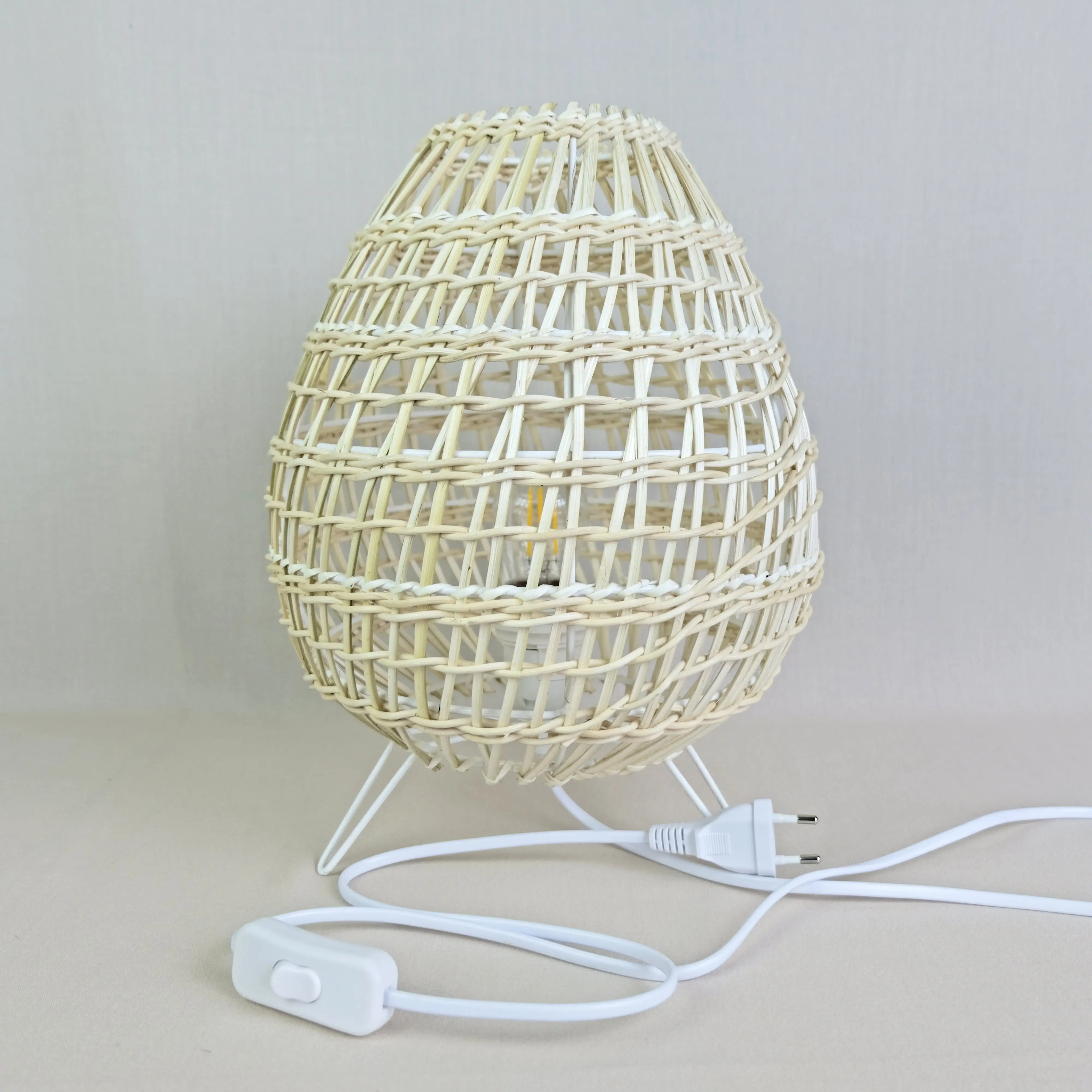 Rattan Hand-woven Table Lamp Contemporary 7" W 1 Bulb Flaxen Table Light with bamboo woven and steel Modern Bamboo lighting