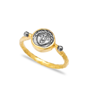 Anillo Vintage con Medallón Chapado en Oro de 18 Quilates, Joyería Turca Hecha a Mano de Plata de Ley 925 al por Mayor - Product Image 1