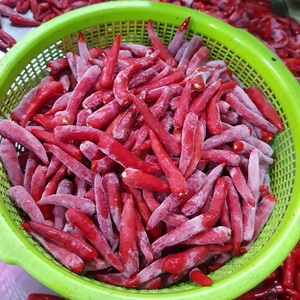 Chiles Rojos Orgánicos Congelados sin Tallo, Frescos, 24 Bolsas de 150 Gramos por Caja, Envasados al Vacío, Sabor Picante, Directo de la Agricultura de Vietnam - Product Image 3
