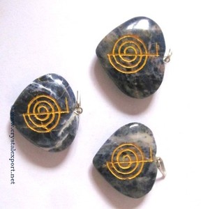 Proveedor de Sodalita Choko Reiki Heart Pendants: Sodalita Choko Reiki Heart Pendants for Sale - Product Image 1