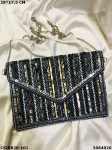 กระเป๋าลูกปัด Banjara Boho จากดีไซเนอร์ | กระเป๋าสายคาดลูกปัดแฮนด์เมดสุดพิเศษ - Product Image 3