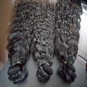 Extensions de cheveux vierges indiennes Remy, cuticule complète, vague naturelle bouclée, lot de cheveux humains bruts, toucher doux, vente en gros - Product Image 2