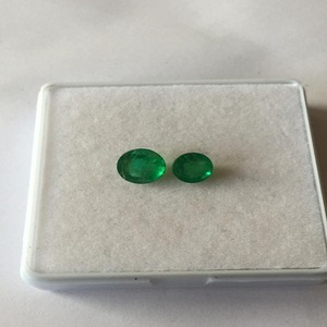 Pierre précieuse émeraude naturelle en vrac, taille brillante, couleur verte, qualité AAA, origine Zambie, fabrication de bijoux, certifiée IGI NARNOLI IMPEX - Product Image 2