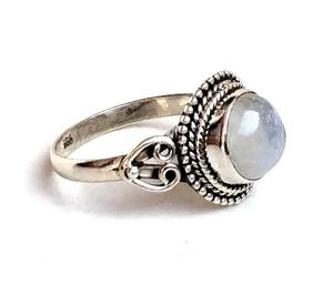 แหวนฝังพลอยมูนสโตนขนาด7มม. สำหรับผู้หญิงแหวนสลักลายสไตล์คลาสสิกเครื่องประดับชั้นดีสำหรับงานแต่งงานงานครบรอบแต่งงาน - Product Image 3