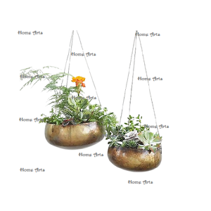 Lot de 2 jardinières suspendues de forme ronde de créateur en métal couleur or pour accessoires de décoration de jardin - Product Image 6